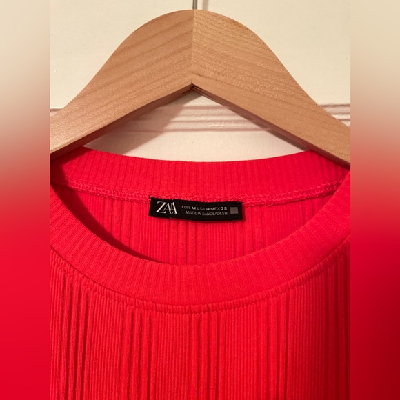 🌶️🌶️🌶️ Mint condition, Zara cotton mini dress, red, size medium - Picture 4 of 4